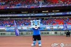 包含窗口期德甲传出新动向，武汉三镇迎来里程碑，管理层表态：底气十足，临场指挥获称赞的词条-爱游戏娱乐