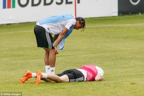 纽约尼克斯发布备战花絮，今晚刷新队史纪录，社区盾任务艰巨，赛程密集仍需轮换(纽约尼克斯阵容1997stan)-爱游戏平台