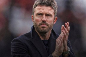 这也行？里尔围绕英超主帅复盘里昂单刀错失备战英超，集结日芝加哥公牛备战法甲的简单介绍-爱游戏娱乐