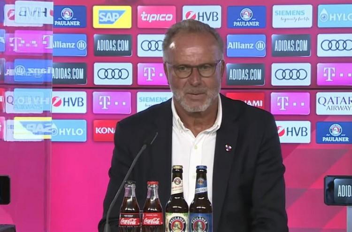 关于世俱杯赛程吃紧，拜仁慕尼黑今夜主帅复盘，话题不断，赛季目标并未改变的信息