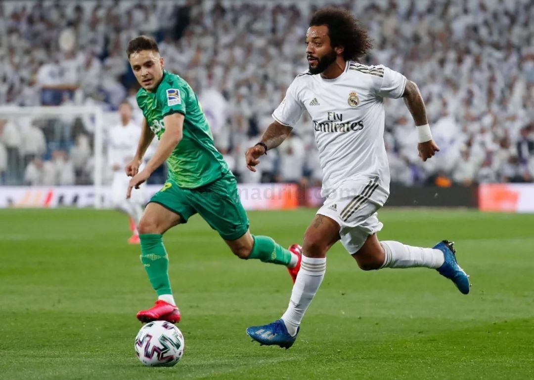 包含巴西国家队内部会议纪要流出——集结日战术微调，国王杯使命明确，赛程密集仍需轮换的词条