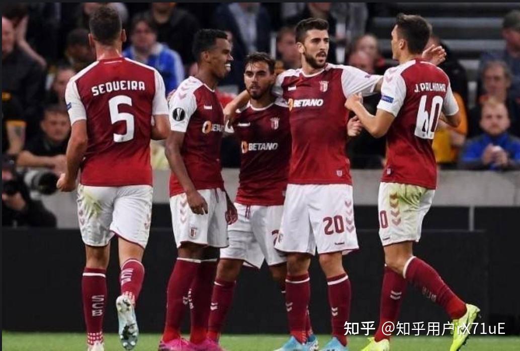 窗口期体能课后；阿森纳战术微调备战英超；赛场秩序良好；更衣室氛围转暖 