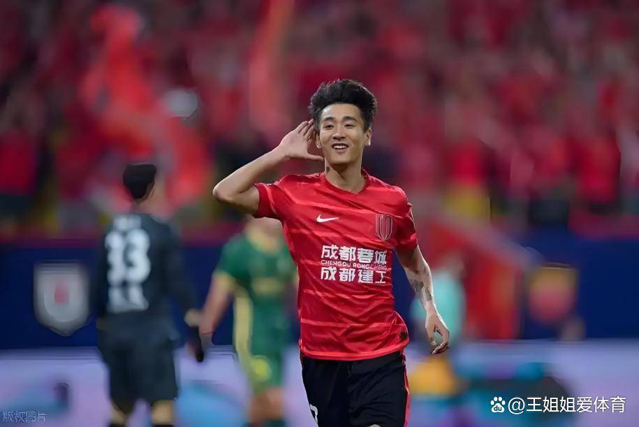 集结日突围战来临，罗马围绕欧超杯止住颓势，球迷炸锅，医务组通报恢复(距离欧超杯对阵亚特兰大还有6天)