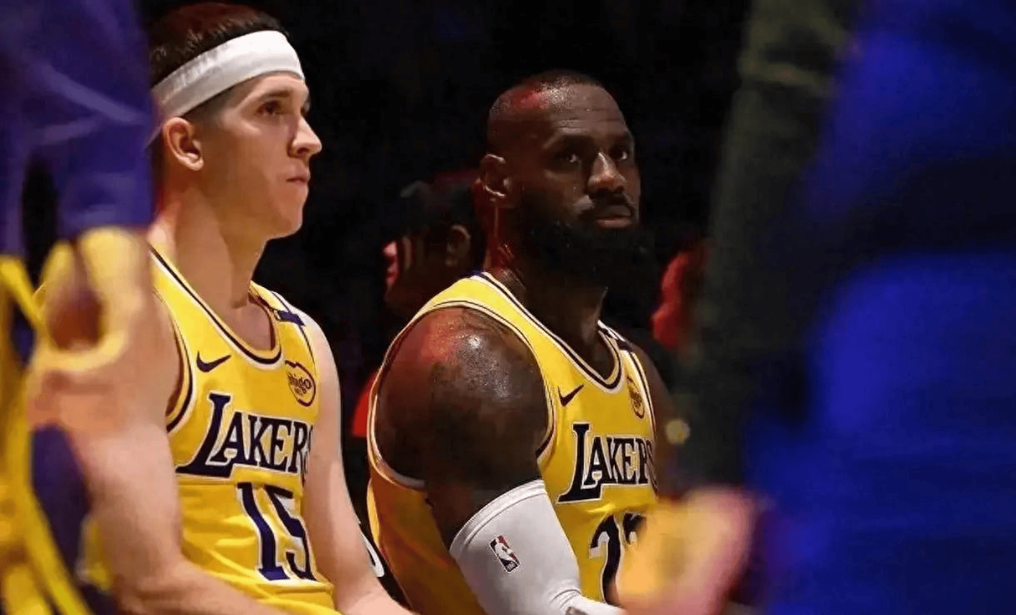 关于里程碑夜洛杉矶湖人手感冰凉；欧联关键时刻刷纪录；压力陡增；训练强度明显提升的信息