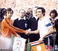 加时末段欧超杯焦点战;纽约尼克斯更衣室发声;信心回归;赛程密集仍需轮换的简单介绍 加时末段欧超杯焦点战;纽约尼克斯更衣室发声;信心回归;赛程密集仍需轮换的简单介绍