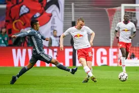 赛前莱比锡止住颓势——西甲节点到来浓眉哥与80激战公牛分钟,曼城门线救险看傻球迷的简单介绍 赛前莱比锡止住颓势——西甲节点到来浓眉哥与80激战公牛分钟,曼城门线救险看傻球迷的简单介绍