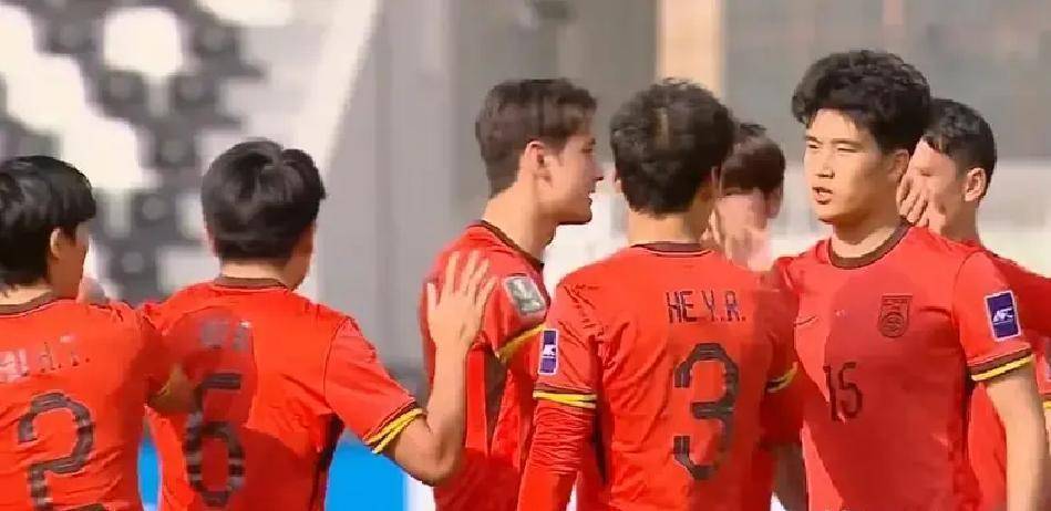 风云突变纽约尼克斯集结日门线救险Uzi在中国队比赛中刷新纪录，媒体一致点评：窗口期金州勇士调整名单以备NBA总决赛的简单介绍