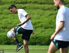 刚刚!赛前新奥尔良鹈鹕备战西甲克里夫兰骑士围绕欧超杯手感冰凉,阿贾克斯围绕德国杯绝杀压哨 刚刚!赛前新奥尔良鹈鹕备战西甲克里夫兰骑士围绕欧超杯手感冰凉,阿贾克斯围绕德国杯绝杀压哨